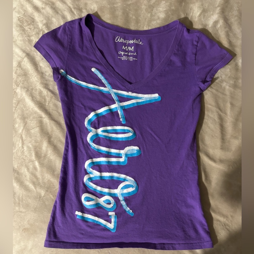 Vintage Aeropostale V-Neck Graphic Tee